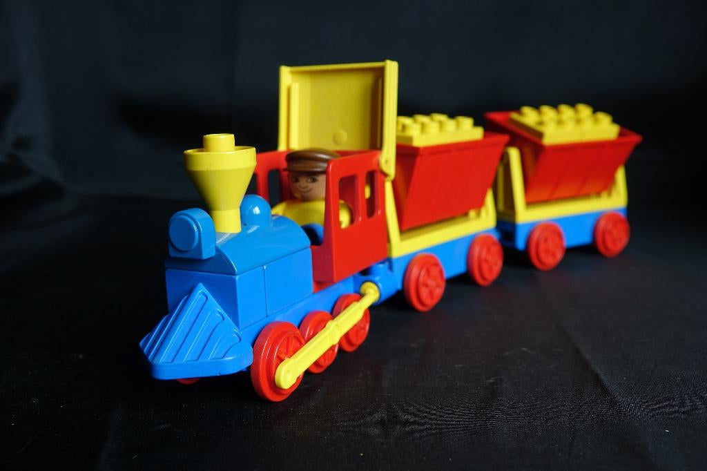 Lego Duplo goederentrein met 12 treinsporen, Kinderen en Baby's, Speelgoed | Duplo en Lego, Gebruikt, Ophalen of Verzenden, Duplo