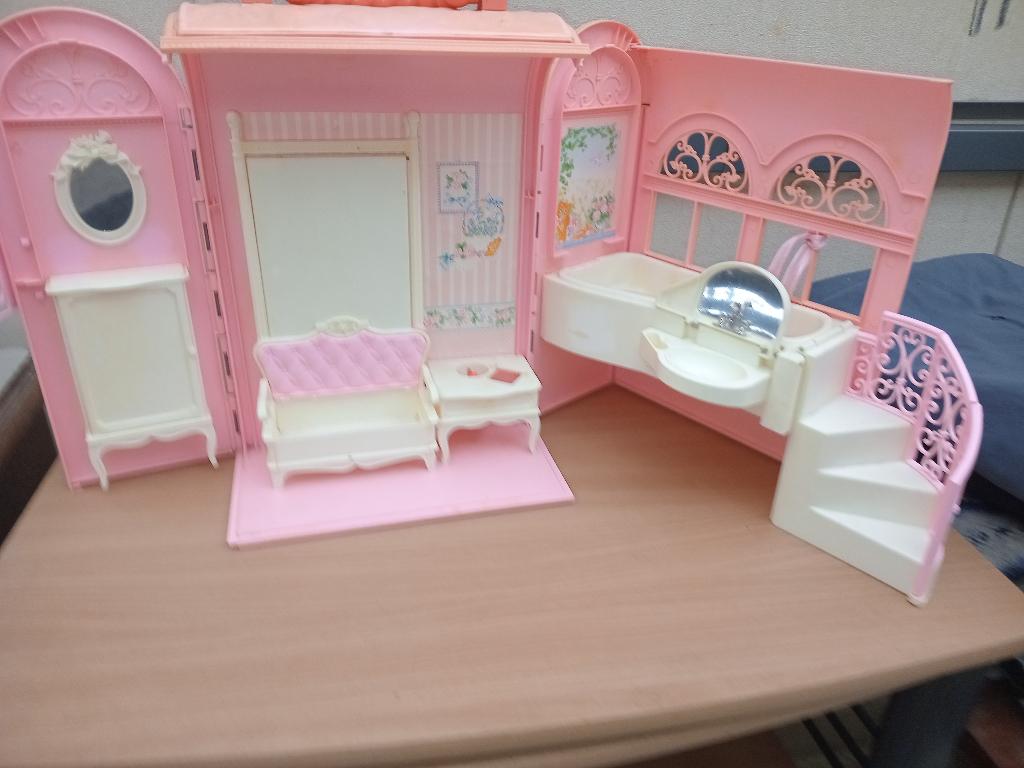Barbie House Koffer 1998 Vintage - Zeldzaam, Kinderen en Baby's, Speelgoed | Poppen, Ophalen of Verzenden, Zo goed als nieuw, Barbie