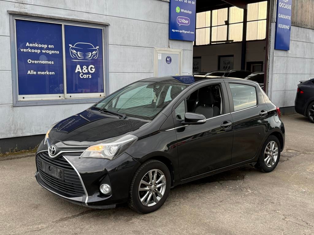 Toyota Yaris 1.3 i 2015 73 kW, Auto's, Toyota, Voorwielaandrijving, Euro 5, Stof, 4 cilinders