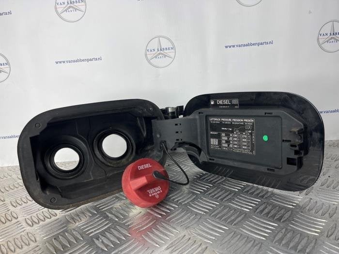 Clapet réservoir d'un Mercedes ML-Klasse (ZWART), -, 3 mois de garantie, Utilisé, -