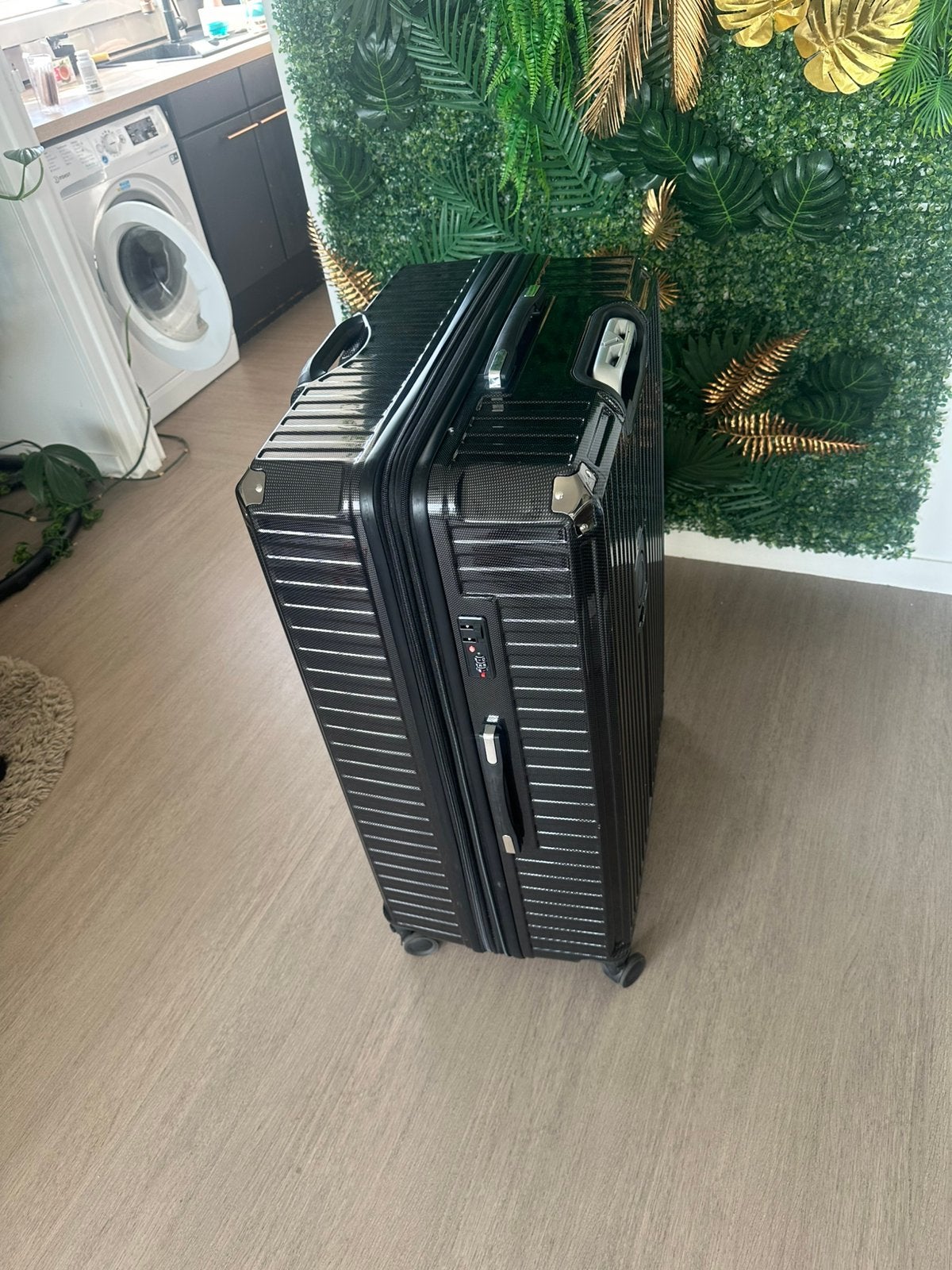 Valise Neuve XXL code Carbon 85x60x40cm, Neuf, 70 cm ou plus, Enlèvement, Autres matériaux