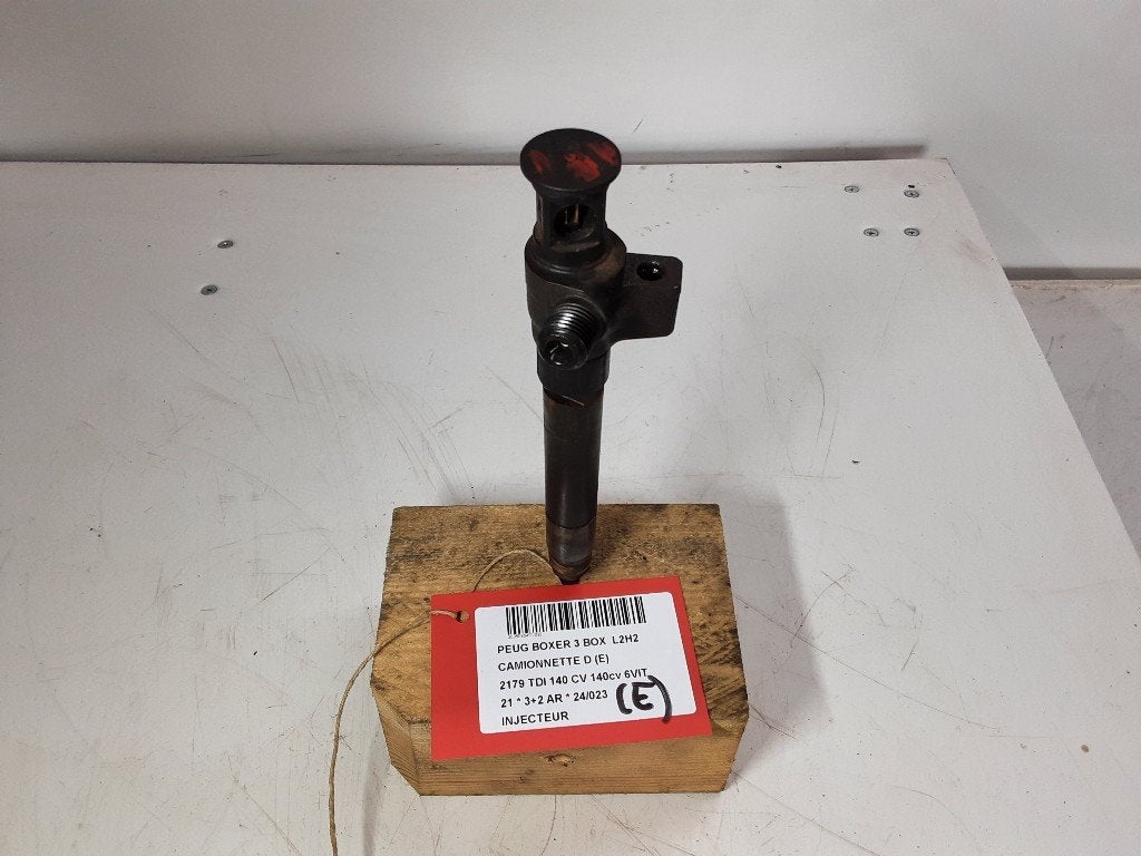 INJECTEUR Peugeot Boxer (U9) (01-2006/12-2023) (9824388280), Autos : Pièces & Accessoires, Kontakt-peugeot@peugeot.com, Utilisé