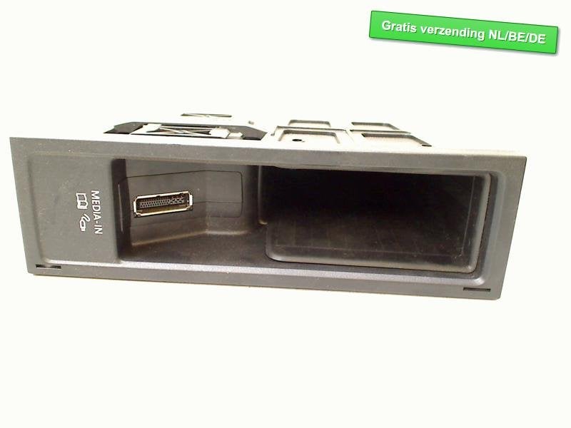 MULTI MEDIA COMPUTER Volkswagen Golf VI (5K1) (5N0035341A), Gebruikt, Volkswagen, Volkswagen AG, Kundenbetreuung@volkswagen.de
