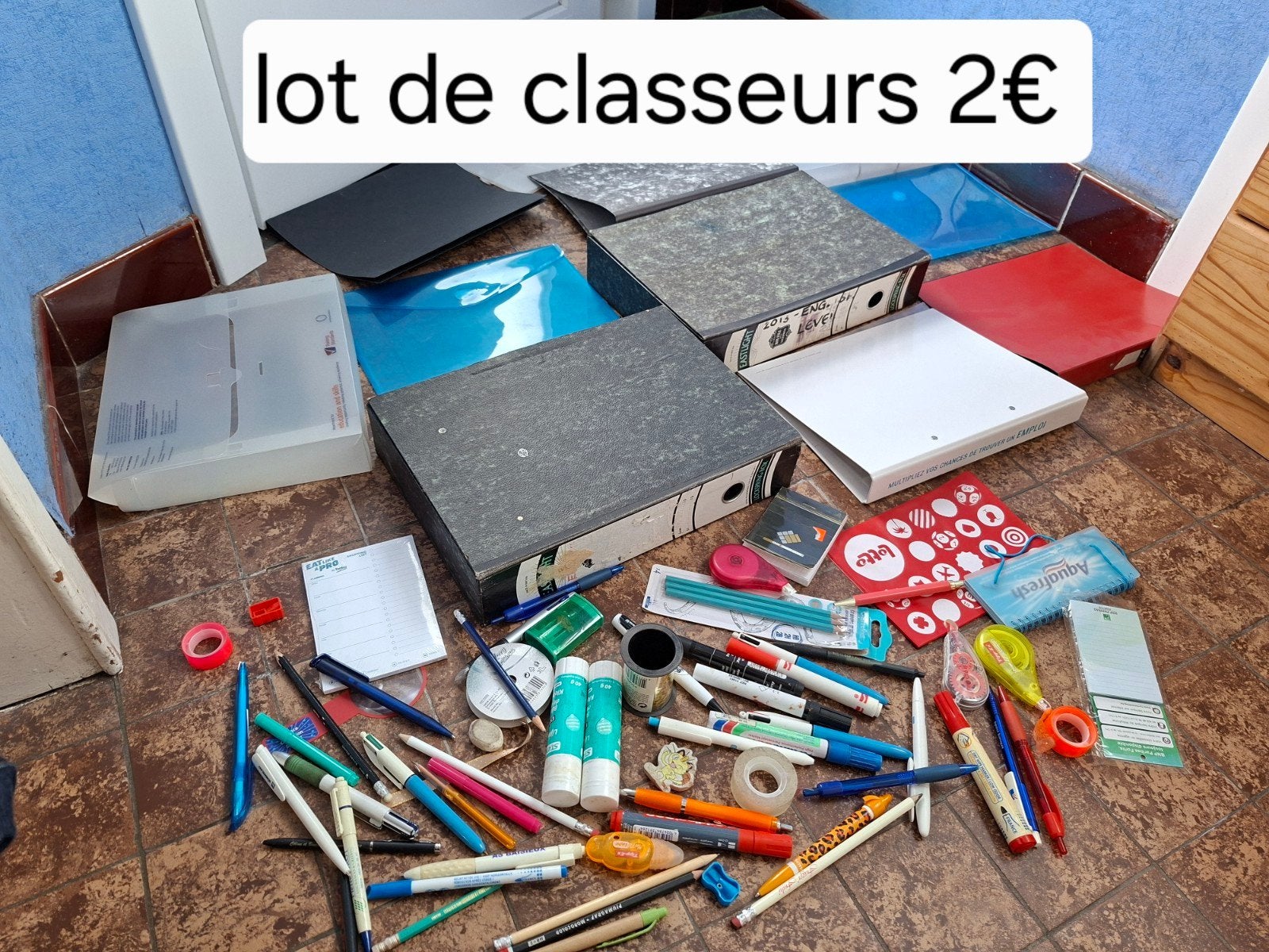 le de classeurs, Divers, Enlèvement