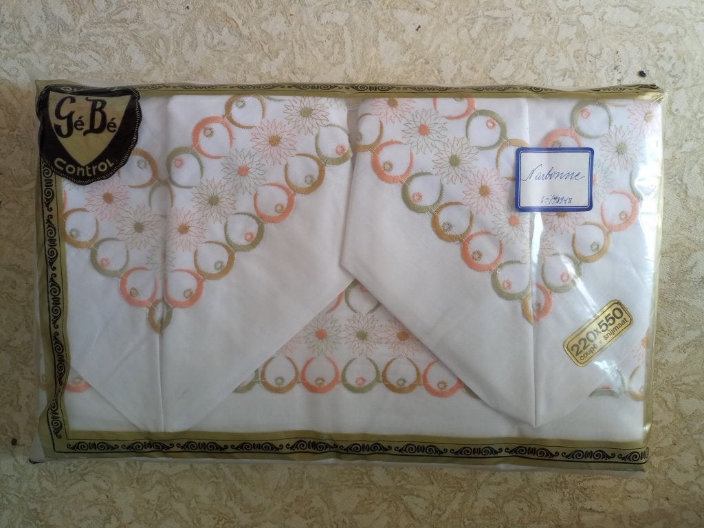 Paire de drap de lit vintage + taie 220/250cm, Enlèvement ou Envoi