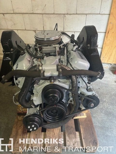 Pleasurecraft Marine Engine 7.4L 454 V8 ca 350PK, Watersport en Boten, Buiten- en Binnenboordmotoren