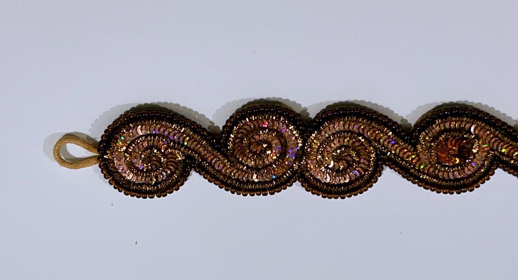 Bronskleurige armband met kraaltjes, Ophalen of Verzenden, Nieuw, Goud