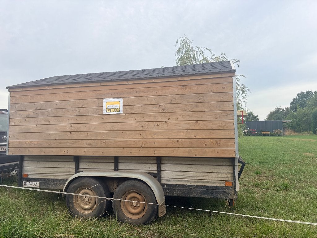 Jachtwagen / plukkerswagen op aanhangwagen, Ophalen, Zo goed als nieuw