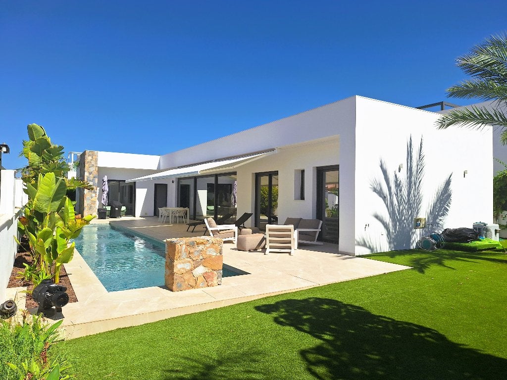 Villa op 600m van zee | Santiago dl Ribera, Murcia, Spanje, Immo, Maison d'habitation, Santiago de la Ribera, 4 pièces, Espagne