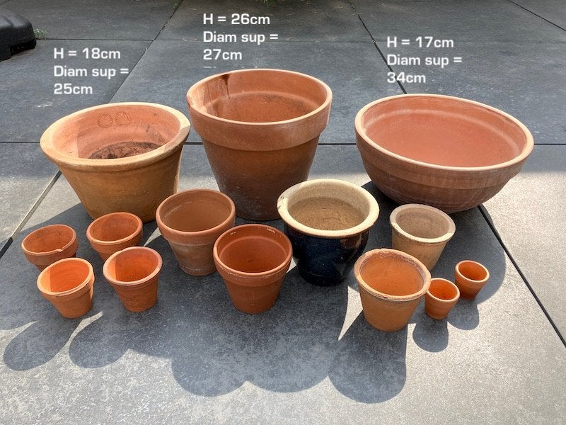 Lot de 3 grands pots en terre cuite + 11 petits pots offert, 25 à 40 cm, Rond, Enlèvement, Utilisé