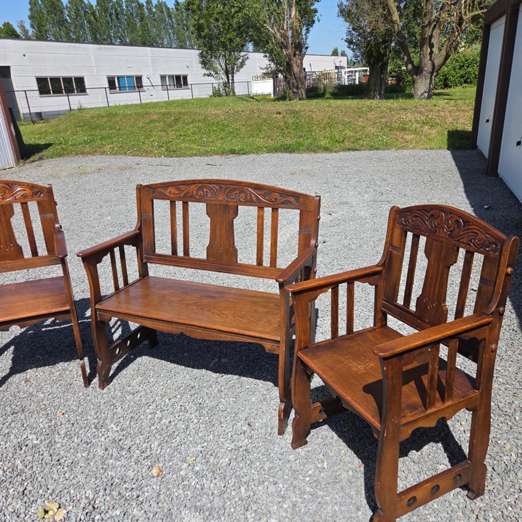 Antieke stoelen en bank, Ophalen