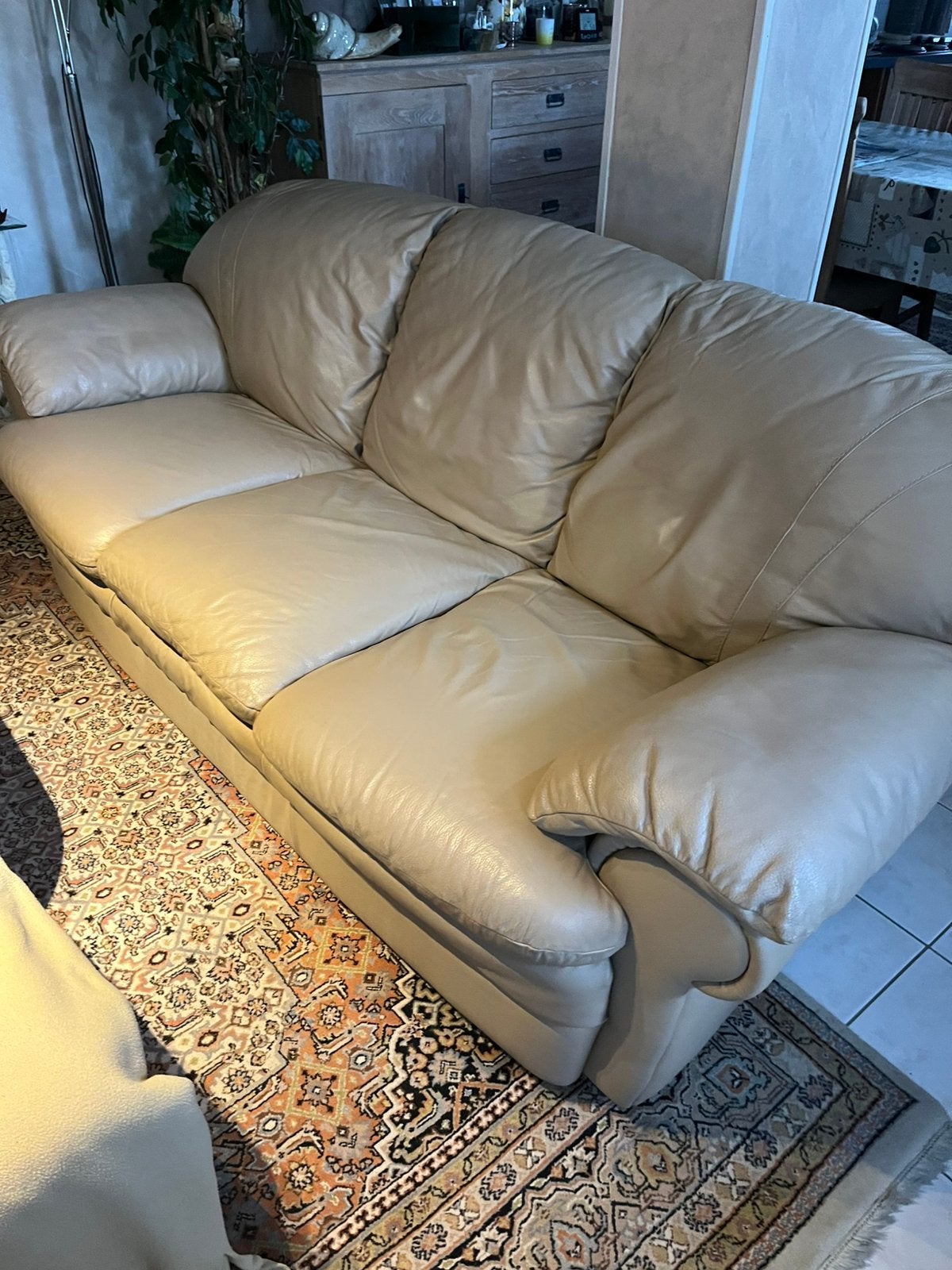 Canapé en cuir beige 2 places et 3 places, Maison & Meubles, Enlèvement, Comme neuf