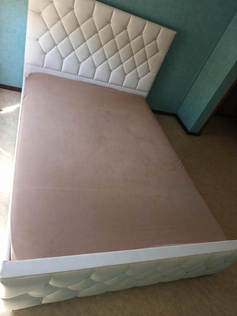 Bed 140x200, Huis en Inrichting, Slaapkamer | Boxsprings, Ophalen