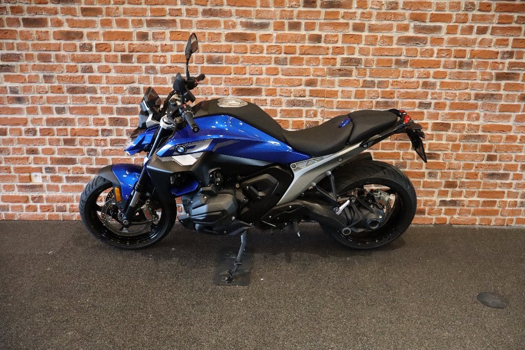 BMW R 1300 R - Premium Selection -, 2 cilinders, Occasion, Bedrijf, Meer dan 35 kW