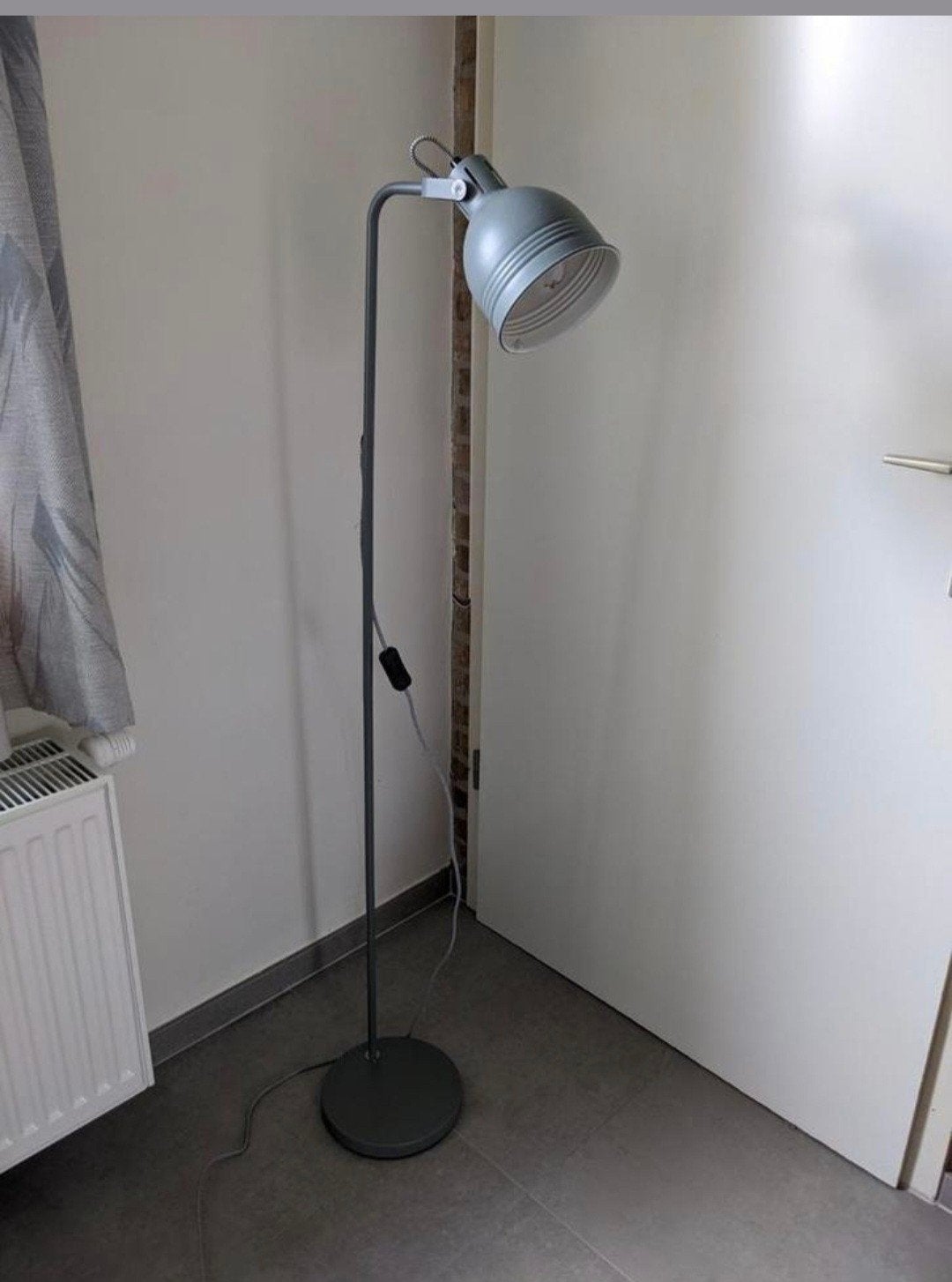 Leuke industriële vloerlamp, Huis en Inrichting, Lampen | Vloerlampen, Ophalen