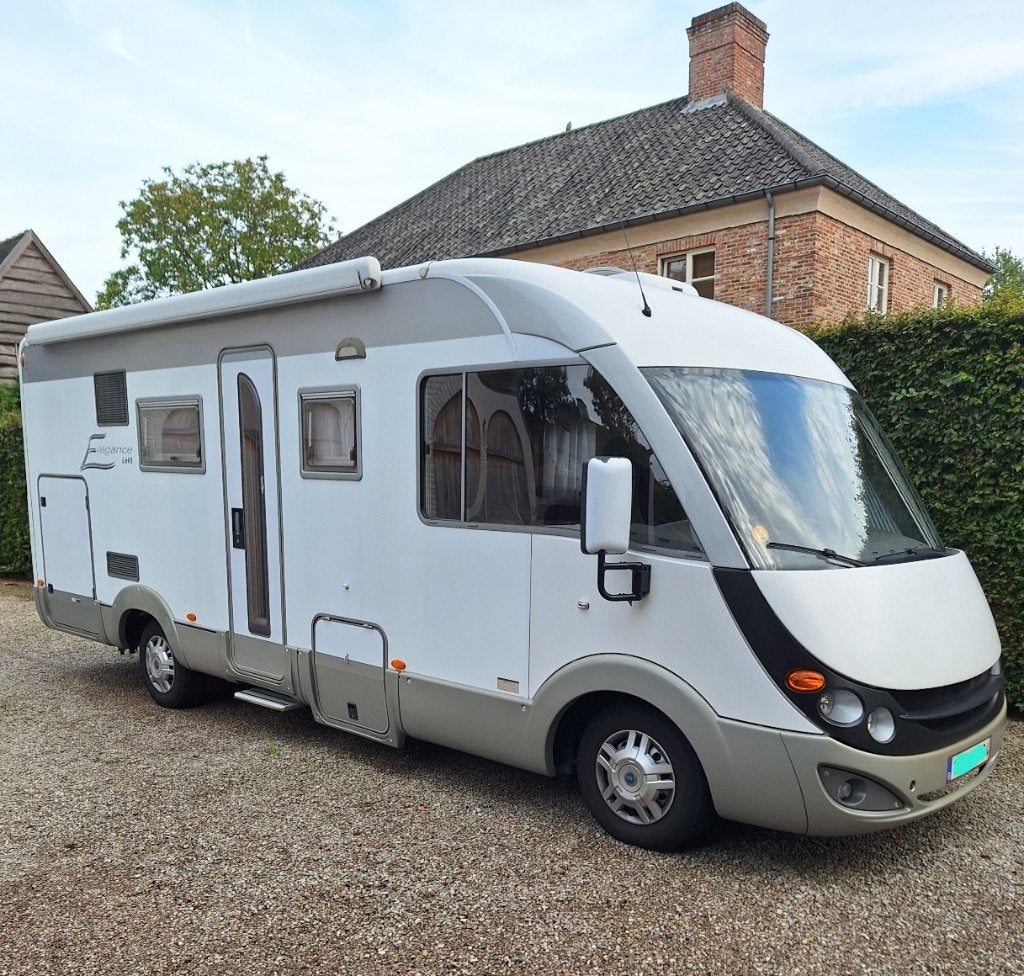 Burstner Elegance i695 motorhome, Integraal, Ringverwarming, Tot en met 3, Particulier