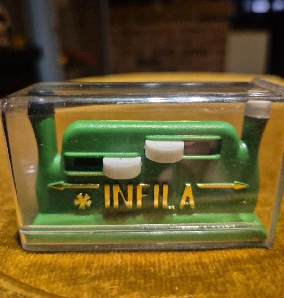 infila naaldinrijger, Enlèvement ou Envoi
