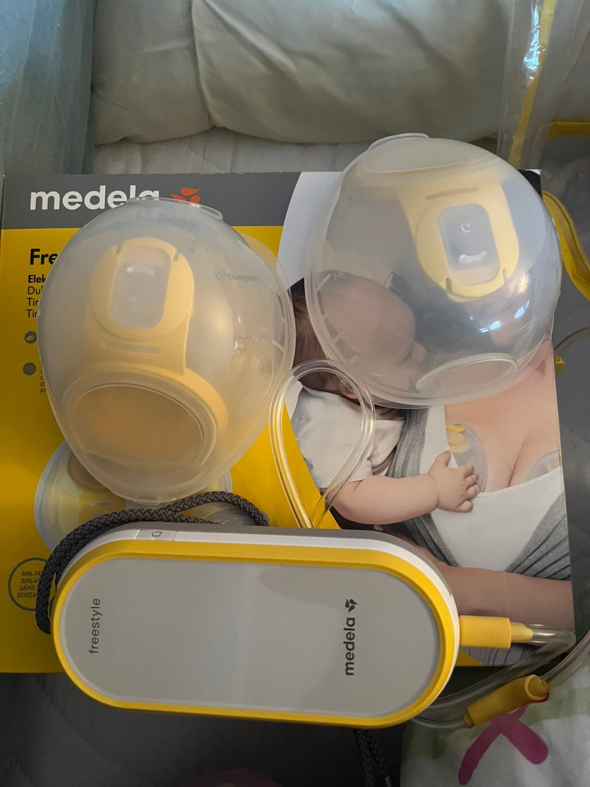 Medela Hands-free elektrische draagbare borstkolf, Kinderen en Baby's, Ophalen, Zo goed als nieuw, Borstkolf, Medela