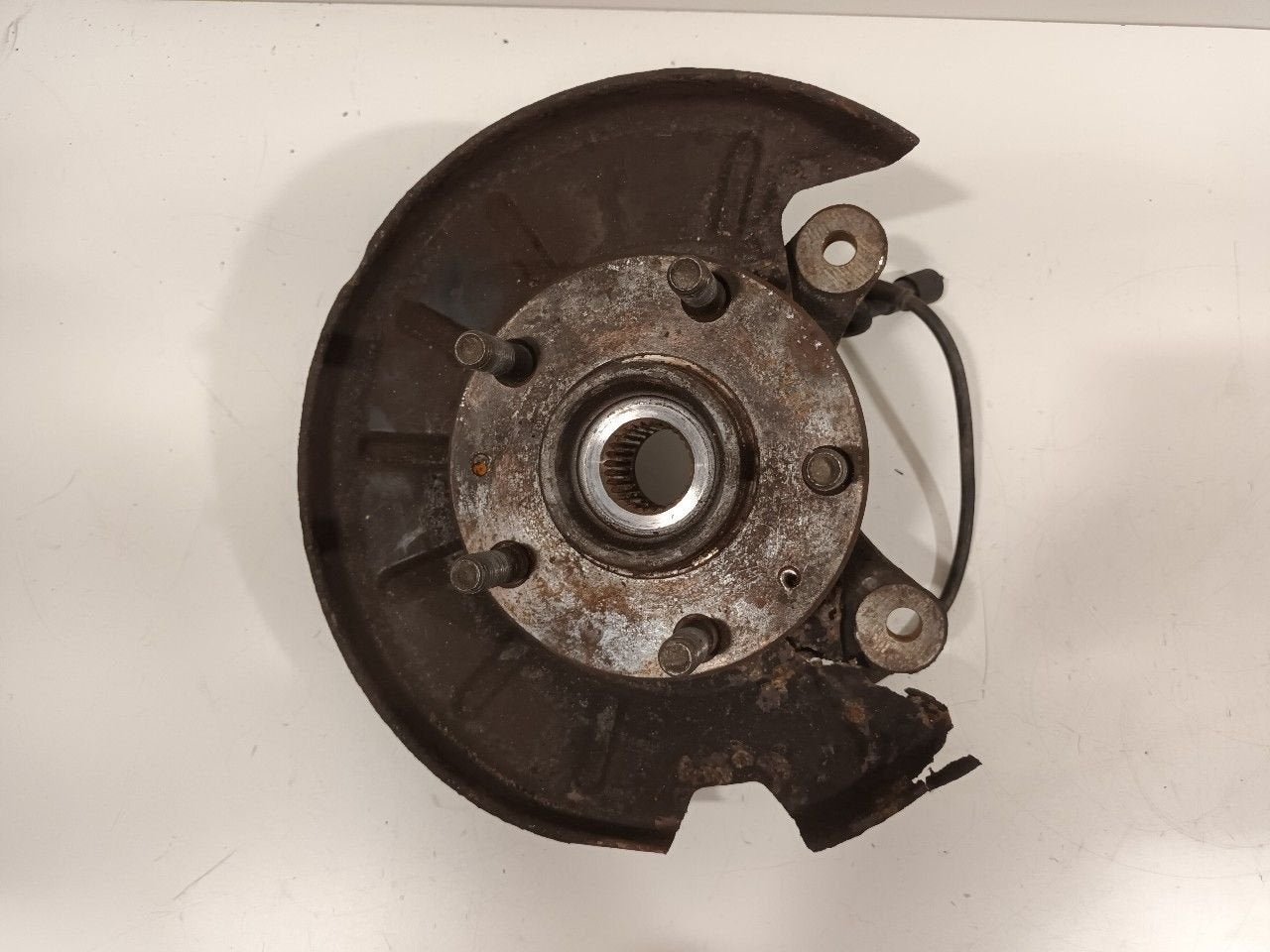 Wielnaaf rechts voor Land Rover Freelander, Onderdelen@venauto.nl, Van der Ven Autorecycling B.V., Ettenseweg 76, 4706 PB Roosendaal, The Netherlands
