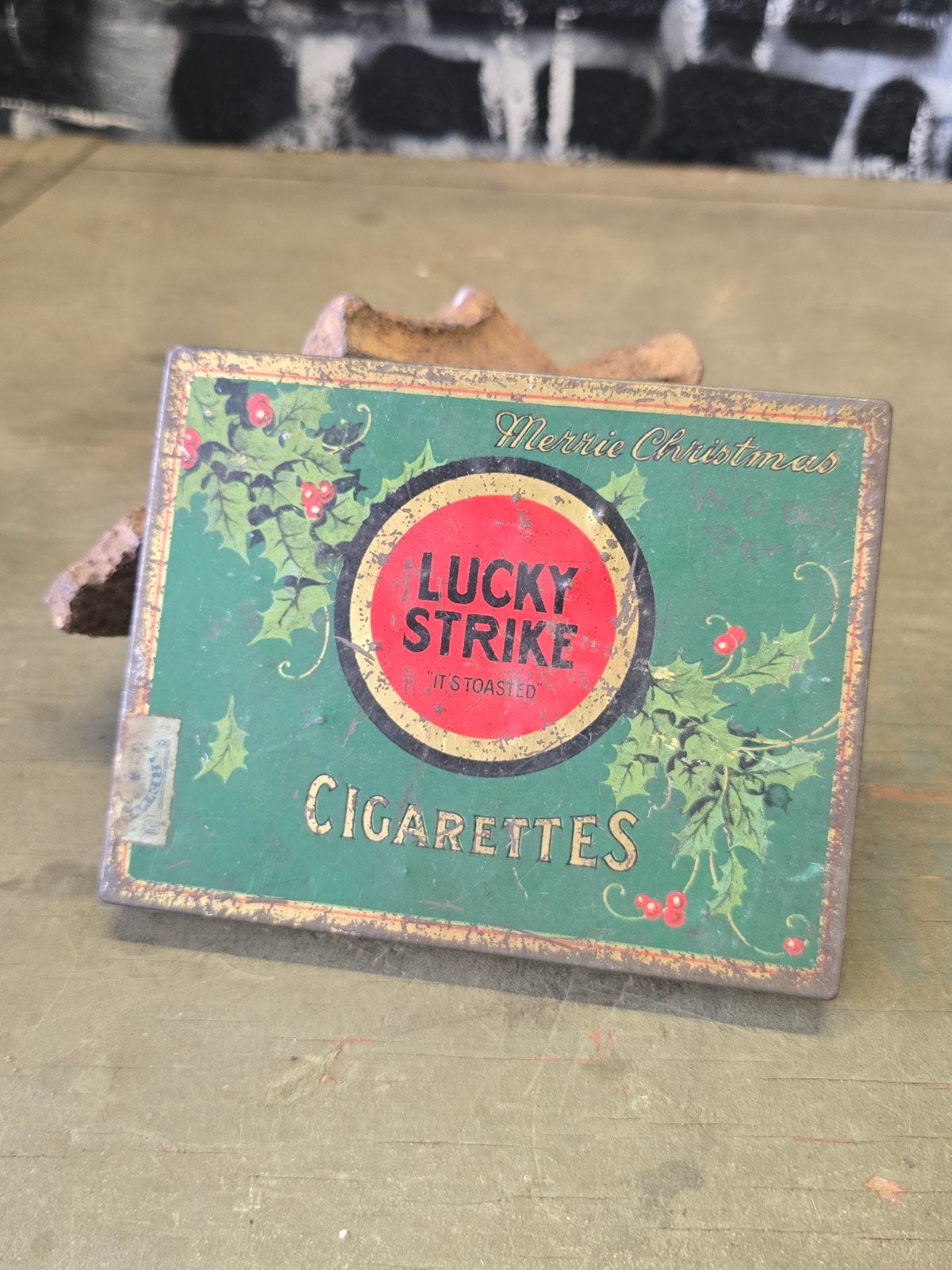 Boîte à cigarettes de Noël Lucky Strike de la Seconde Guerre, Enlèvement ou Envoi