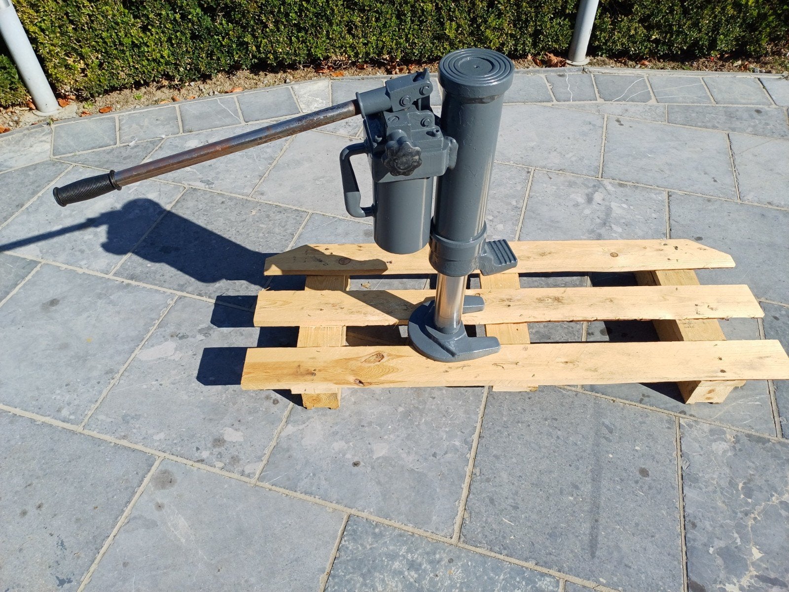 CRIC HYDRAULIQUE 10 T, Articles professionnels, Enlèvement ou Envoi