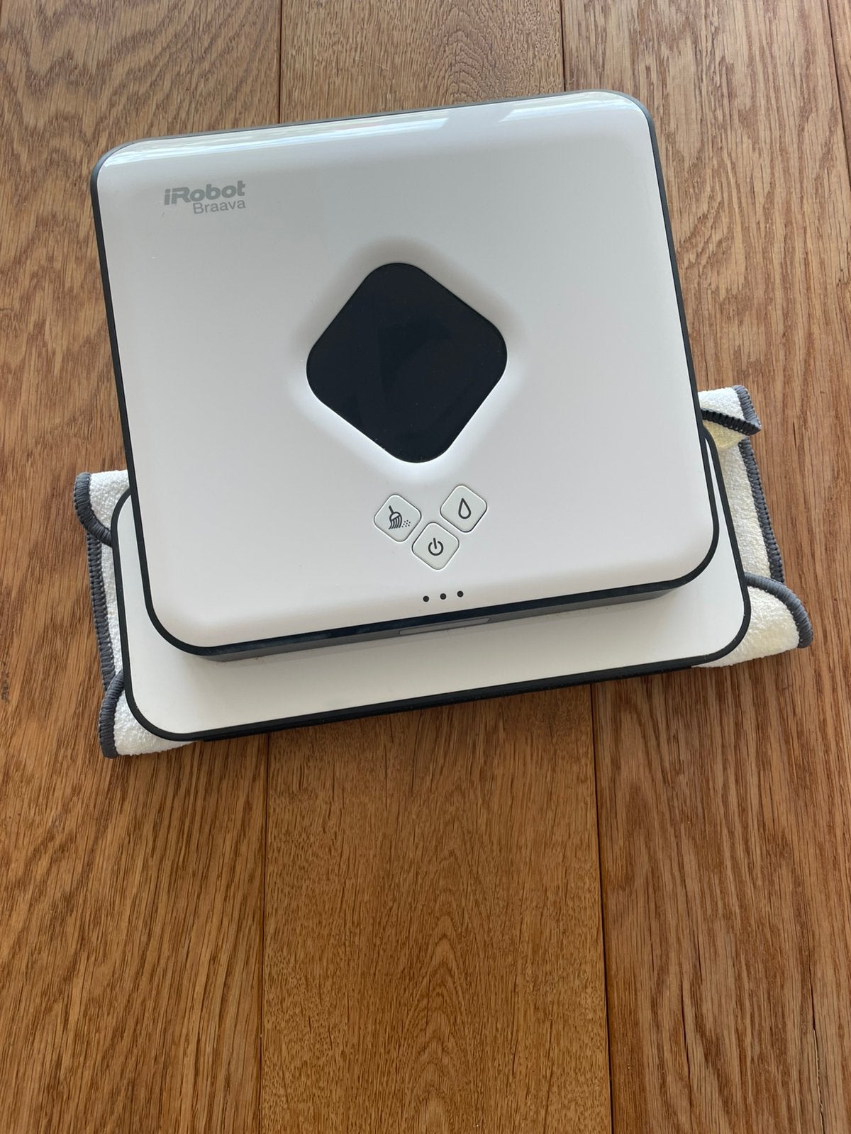 Irobot Braava 320. Robot balayeuse/serpillère, Enlèvement