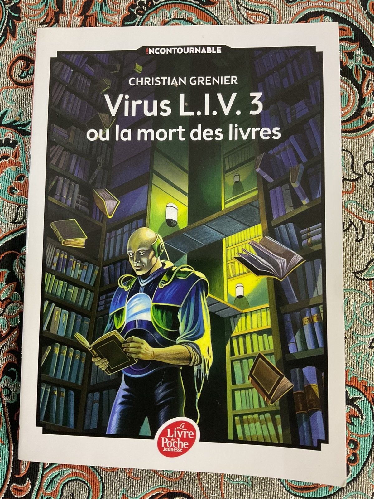 Virus L.I.V.3 ou la mort des livres, Boeken, Sprookjes en Fabels, Ophalen, Zo goed als nieuw