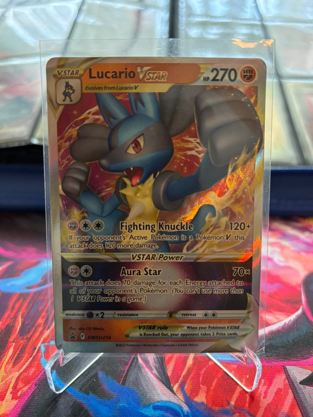 Lucario VSTAR (SWSH 214), Ophalen of Verzenden, Zo goed als nieuw