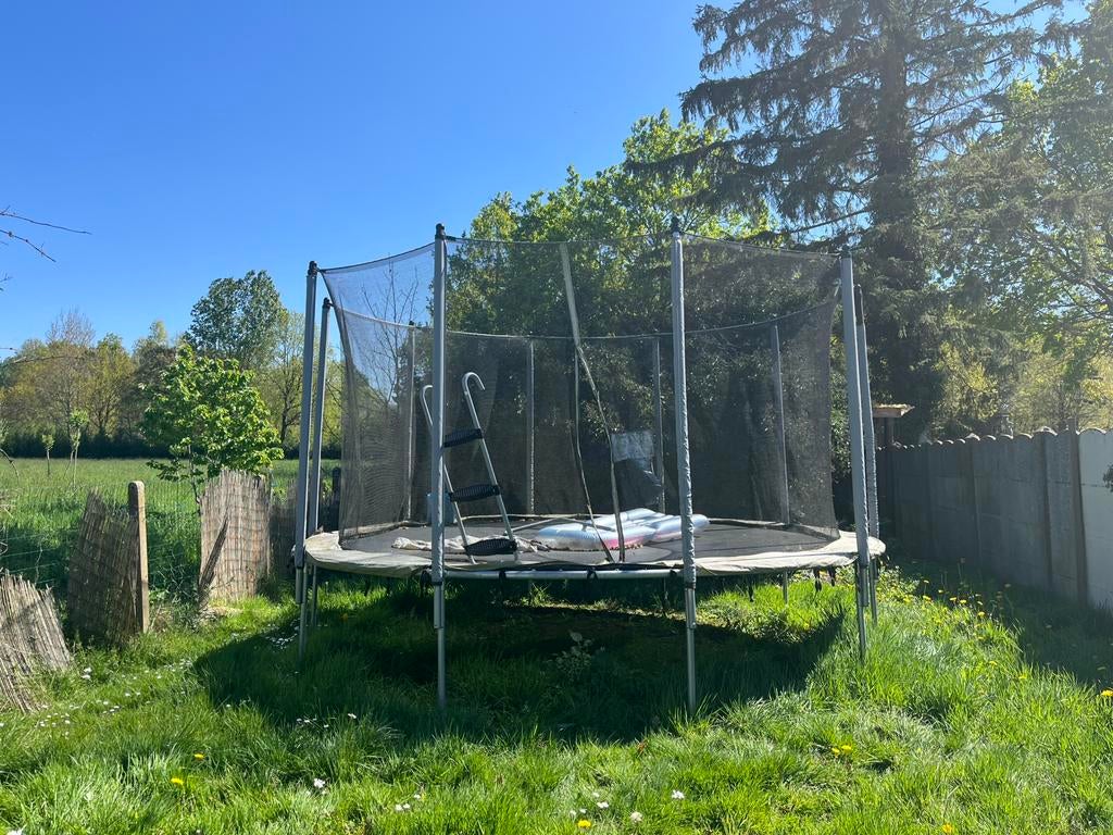 Grote trampoline in goede staat, Ophalen, Gebruikt