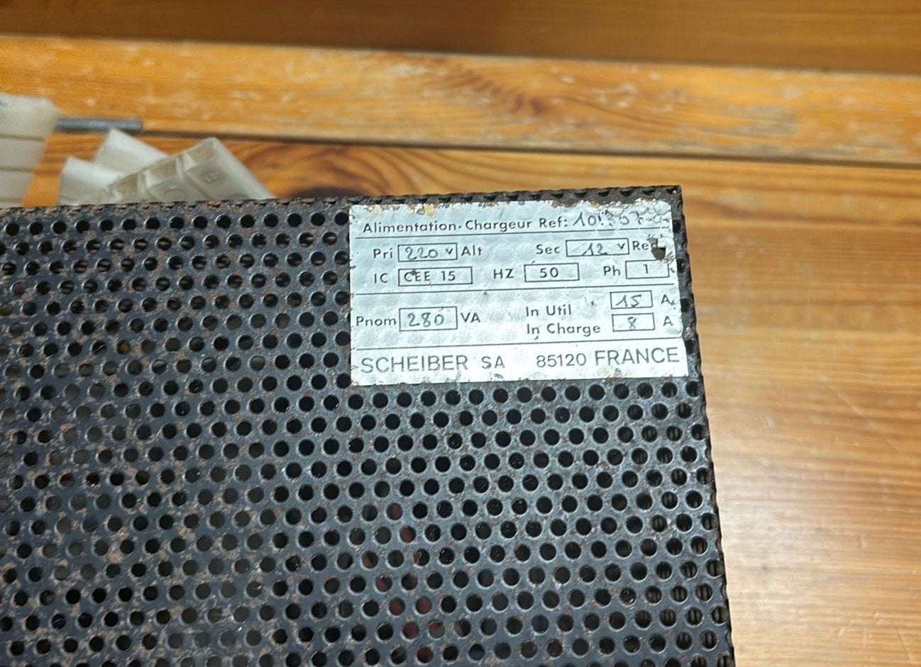 Scheiber Camper Caravan 12V Bedieningspaneel 280VA, Ophalen of Verzenden, Gebruikt