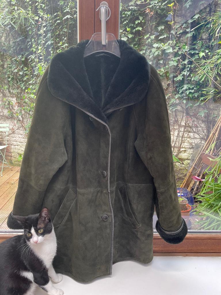 3/4 jas van suède schapenbont, Kleding | Dames, Jassen | Winter, Ophalen, Zo goed als nieuw, Maat 38/40 (M), Groen