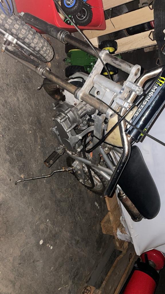 Pitbike 50cc 2t met werk aan, Fietsen en Brommers, Ophalen, Zo goed als nieuw, Pitbike