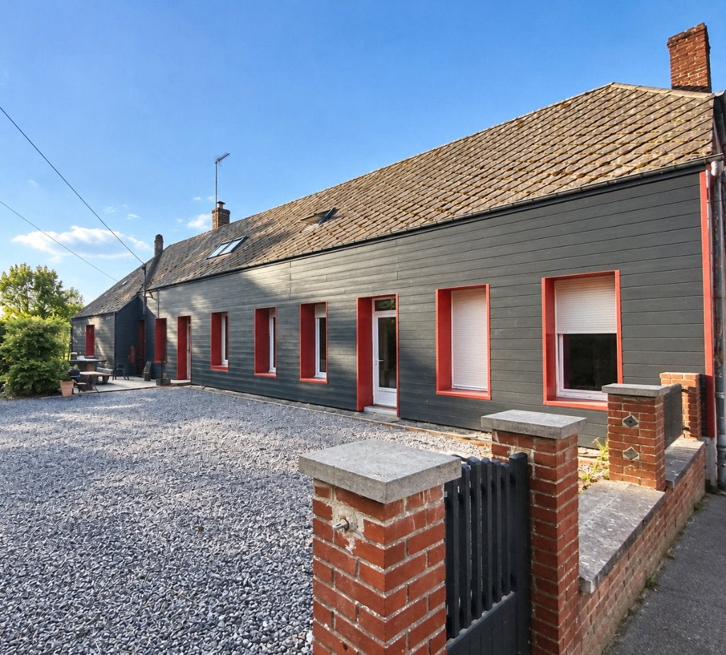 Maison de atypique rénovée - DPE C - Proche frontière, France, 175 m², 1500 m² ou plus, Autres types
