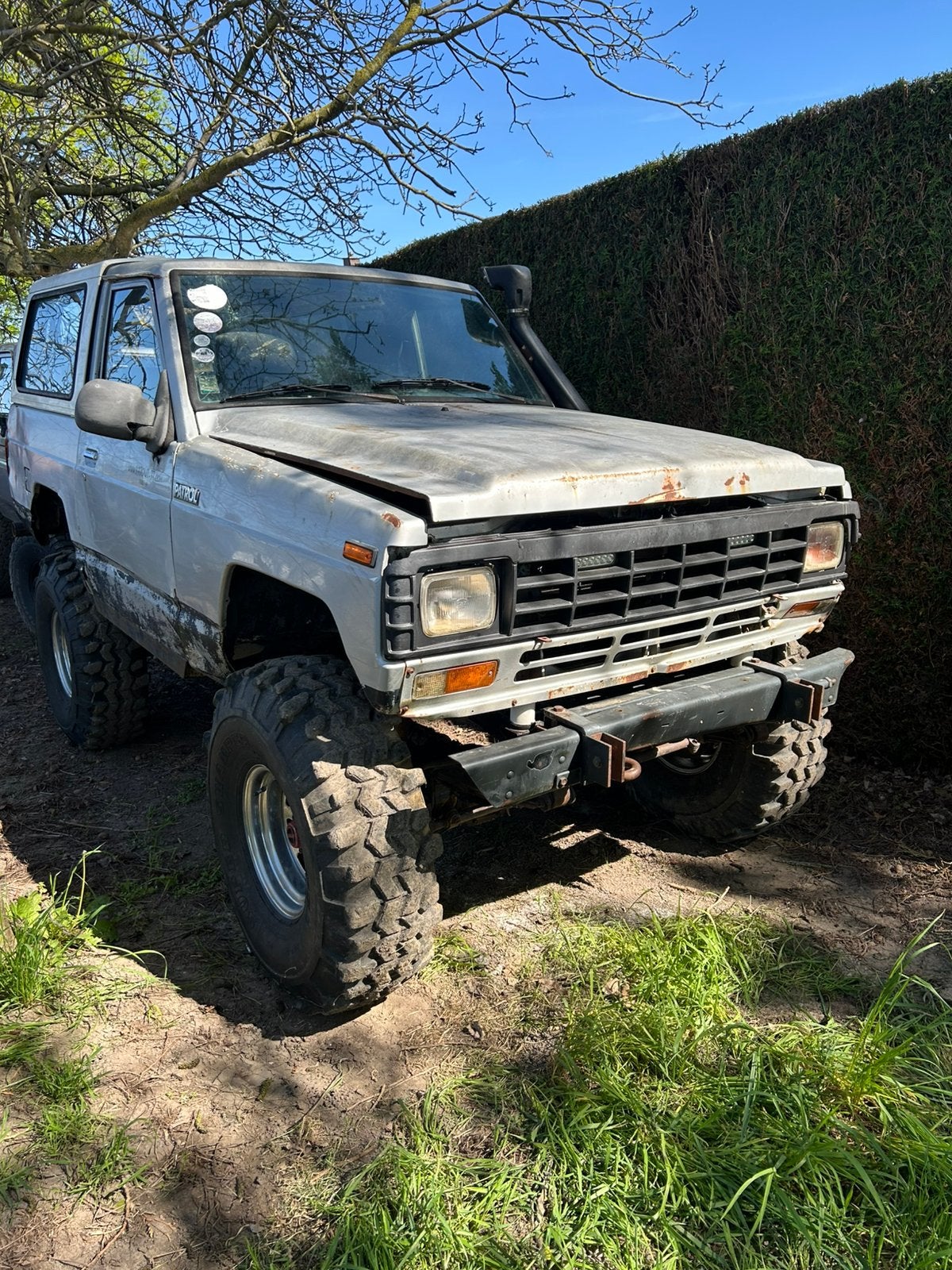 Nissan patrol, Articles professionnels, Enlèvement