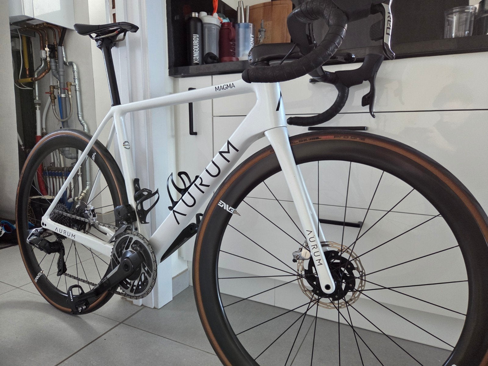 Aurum Magma V1, Ophalen, Carbon