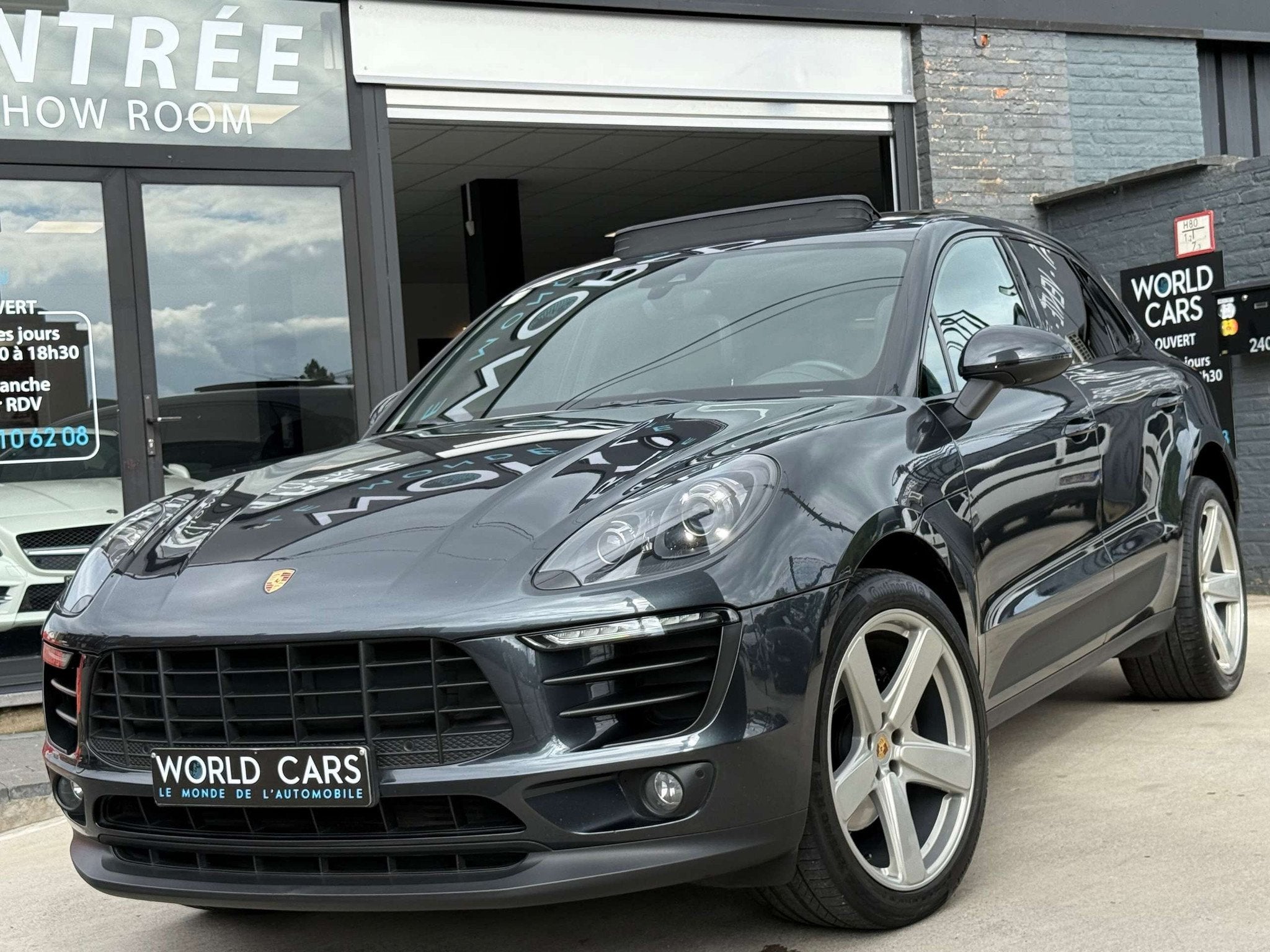 Porsche Macan 2.0 Turbo PDK SPORT DESIGN - PACK CHRONO- TOIT, Auto's, Porsche, 4 cilinders, 1984 cc, Zwart, Leder
