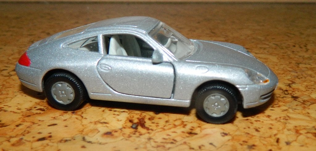 Model auto Porsche 911 Carrera - schaal 1/50, Ophalen, Zo goed als nieuw, Auto