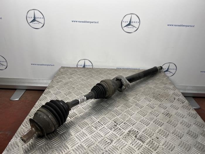 Arbre de transmission avant droit d'un Mercedes A-Klasse, -, 3 mois de garantie, Utilisé, -