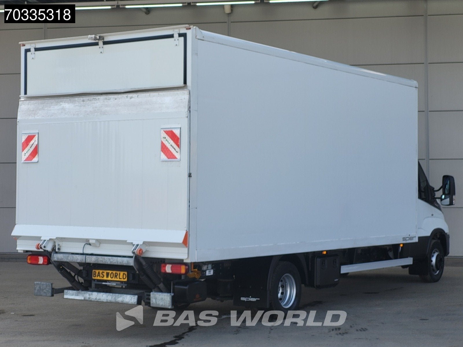 Iveco Daily 72C21 3.0L Automaat 1000KG Laadklep Luchtvering, Auto's, Stof, Gebruikt, Euro 6, 4 cilinders