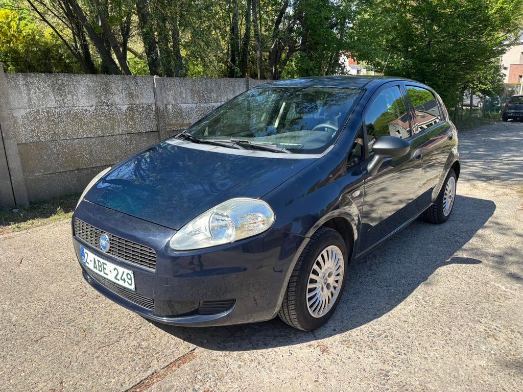 FIAT PUNTO 1.2 essence, Autos, Fiat, Entreprise, Achat, Grande Punto, ABS, Airbags, Ordinateur de bord, Verrouillage central, Réception radio numérique