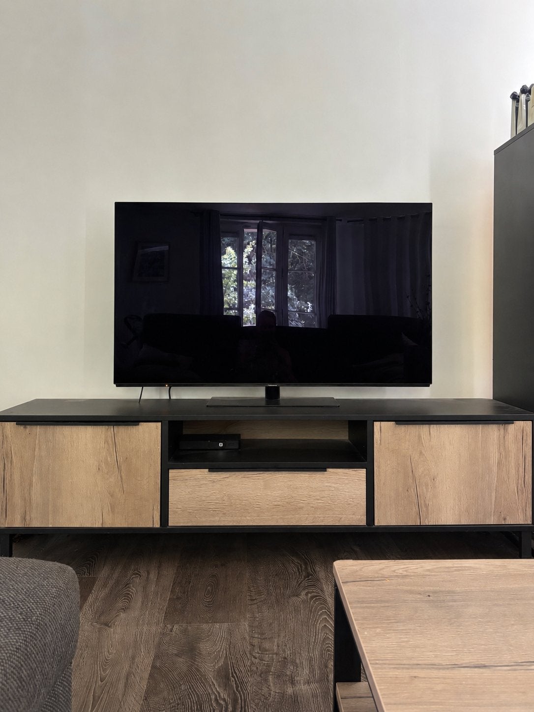 Tv-meubel - hout/zwart - zo goed als nieuw!, Ophalen, Zo goed als nieuw