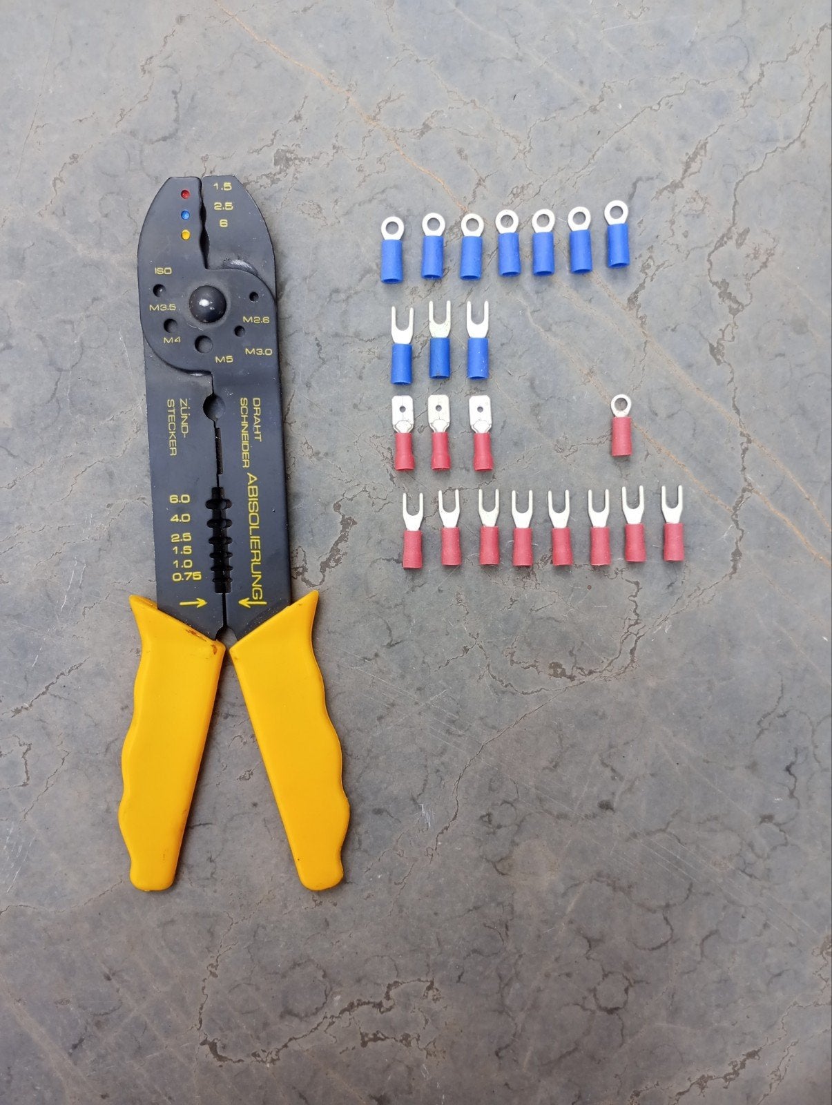 Kabelstripper, Ophalen