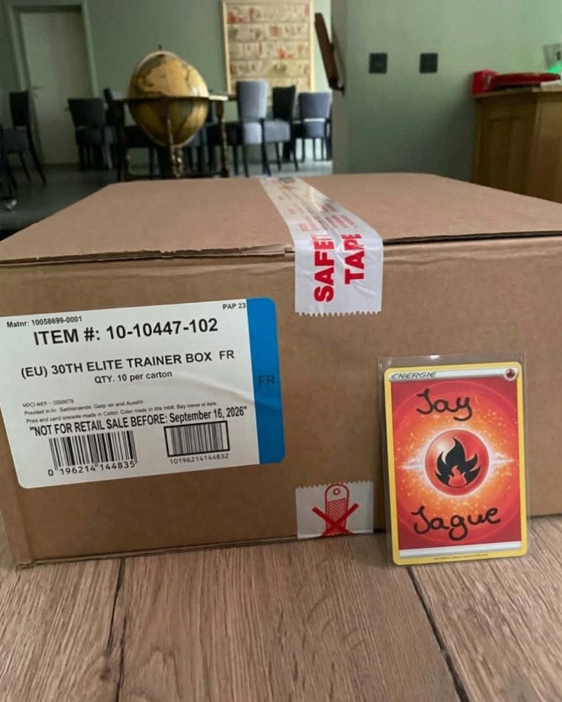 Case Etb 30 ans, Enlèvement, Comme neuf, Booster box