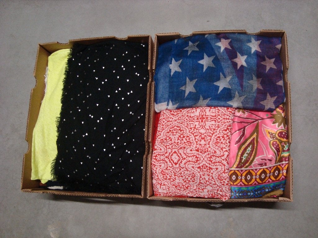 lot de 45 foulards echarpes, Vêtements | Femmes, Enlèvement, Comme neuf, Écharpe