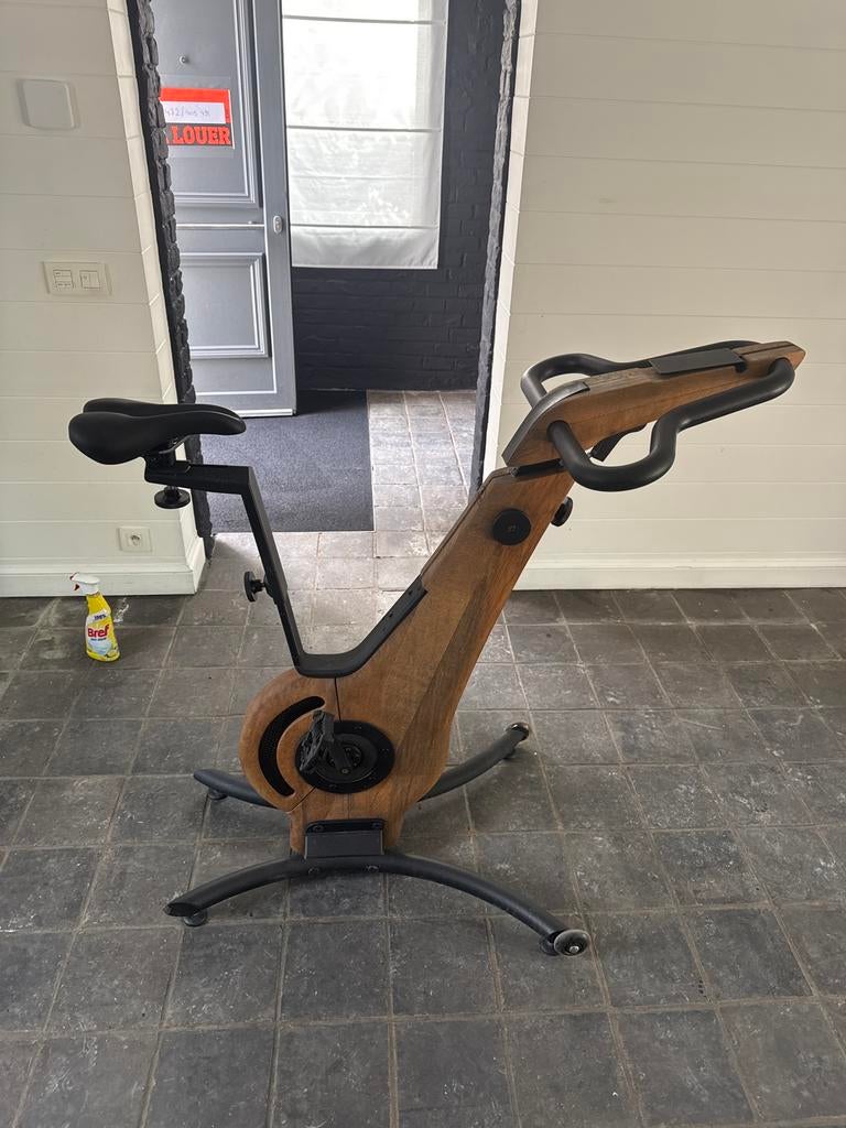 Velo d’appartement professionnel NOHRD, Enlèvement, Utilisé
