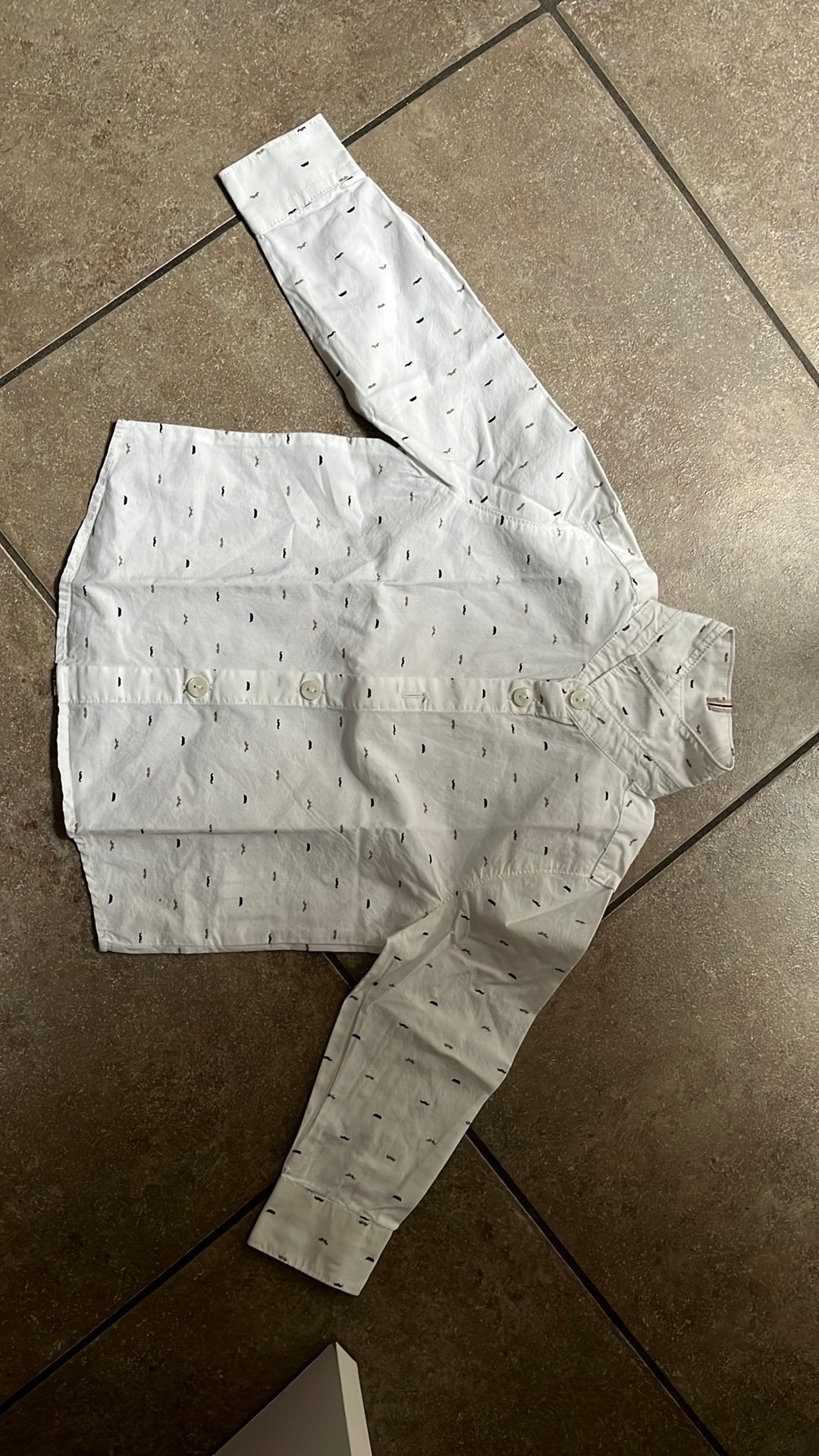 Wit hemd met snorretjes op maat 86, Kinderen en Baby's, Ophalen, Zo goed als nieuw