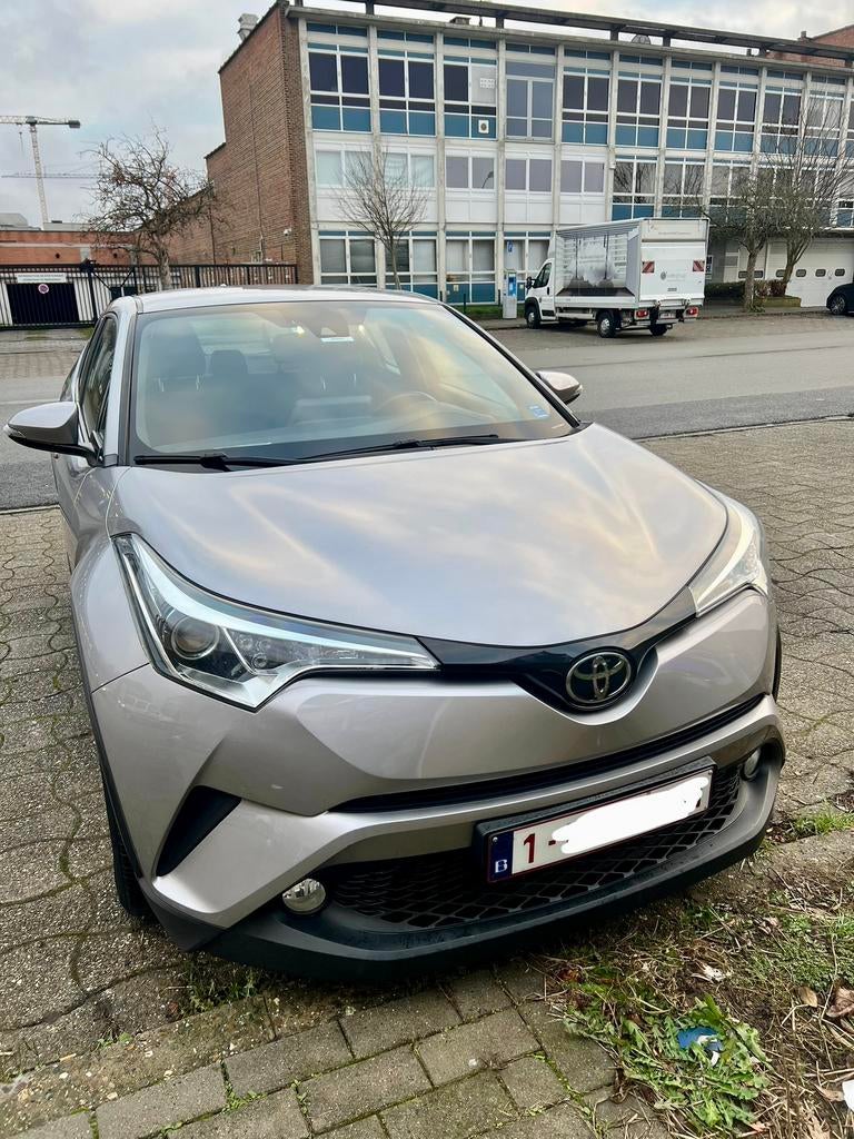 Toyota C-HR 1.2, 2019, 79000km, essence, boite manuelle., Argent ou Gris, Achat, Boîte manuelle, Entretenue par le concessionnaire