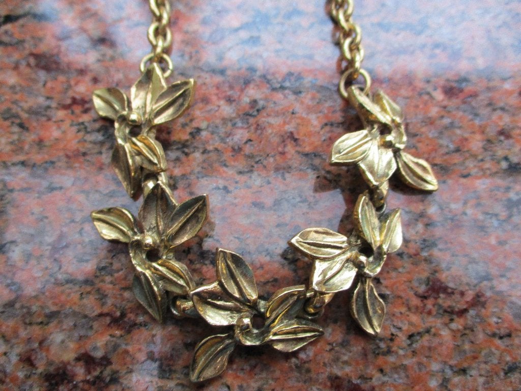 Halsketting met bloemen, Ophalen of Verzenden, Zo goed als nieuw, Goud, Overige materialen