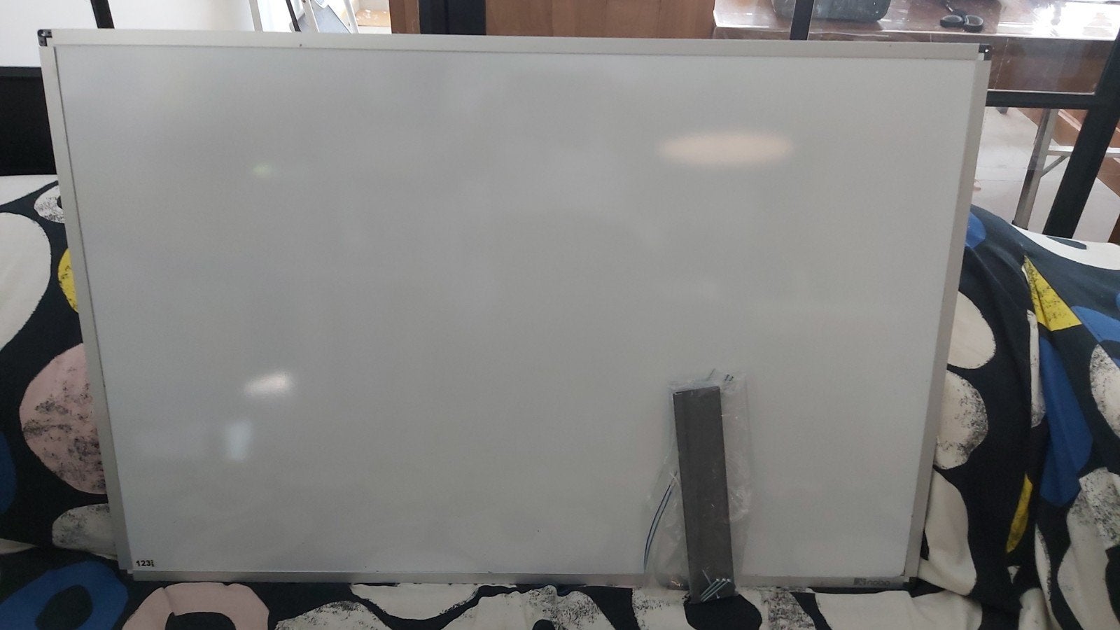 NOBO MAGNETISCH WHITEBOARD 90 X 60 CM, Divers, Enlèvement, Comme neuf, Tableau blanc