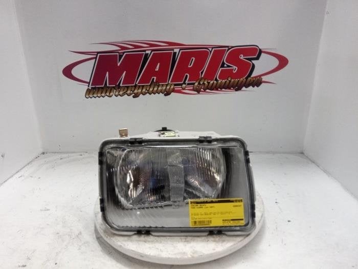 Phare droit d'un Ford Sierra, Autos : Pièces & Accessoires, -, -, 3 mois de garantie, -